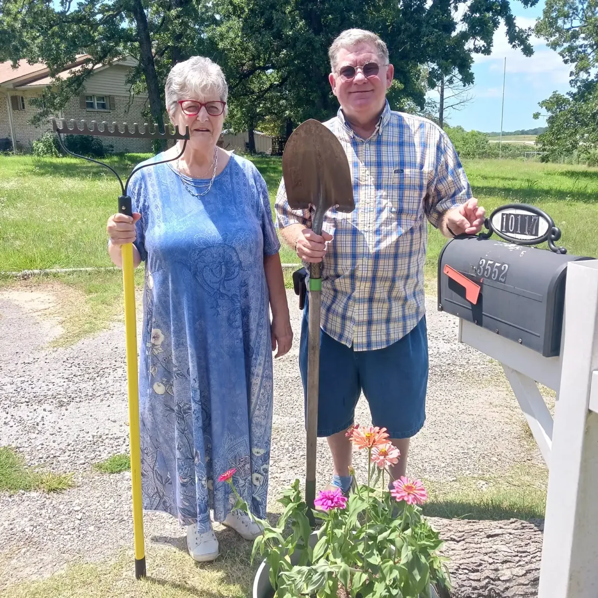 Man and woman volunteering for Americorps RSVP Oklahoma